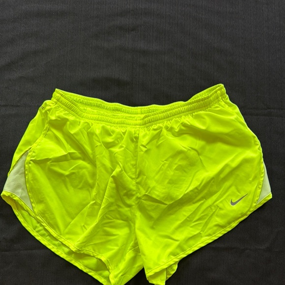 Nike Pants - Nike Yellow green size large Athletic Shorts Lightweight Breathable